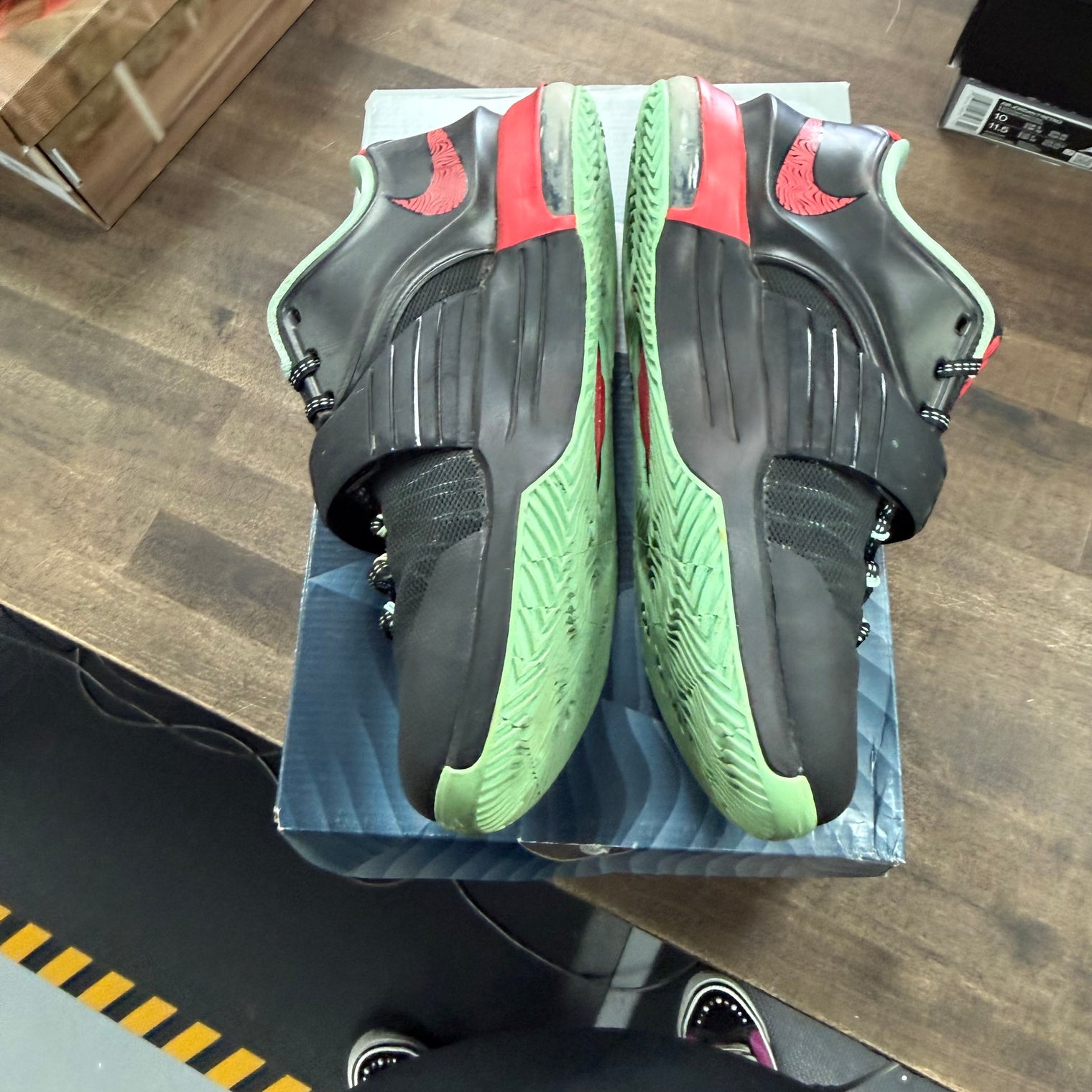 Good Apples Nike KD 7 (USED)