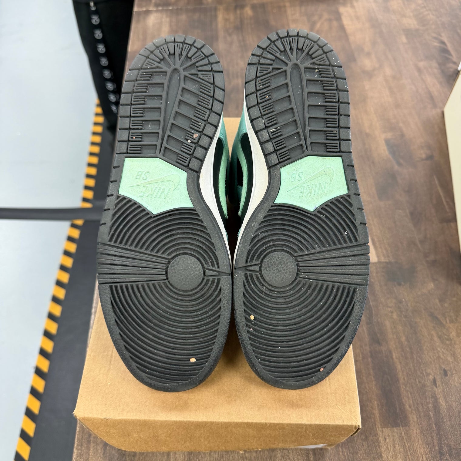 Sea Crystal SB Dunk Mid (USED, No Box)