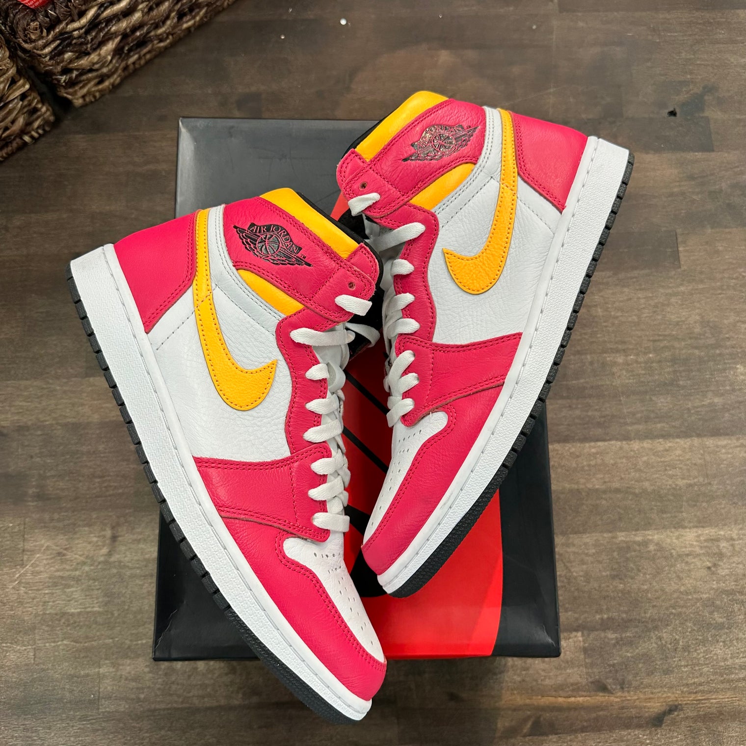 Light Fusion Red Jordan 1 High Retro (USED)