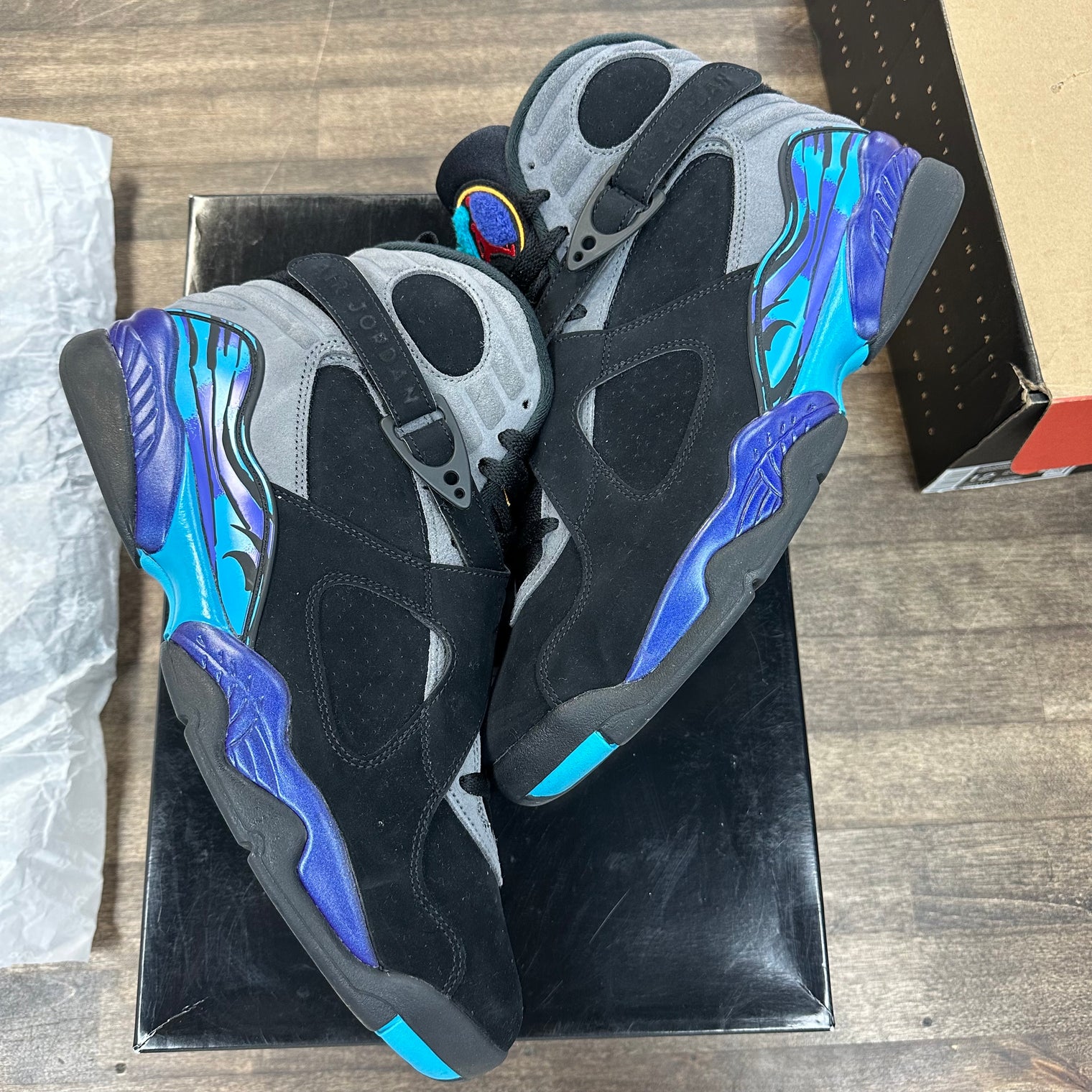 Aqua Jordan 8 Retro (2025) (USED)
