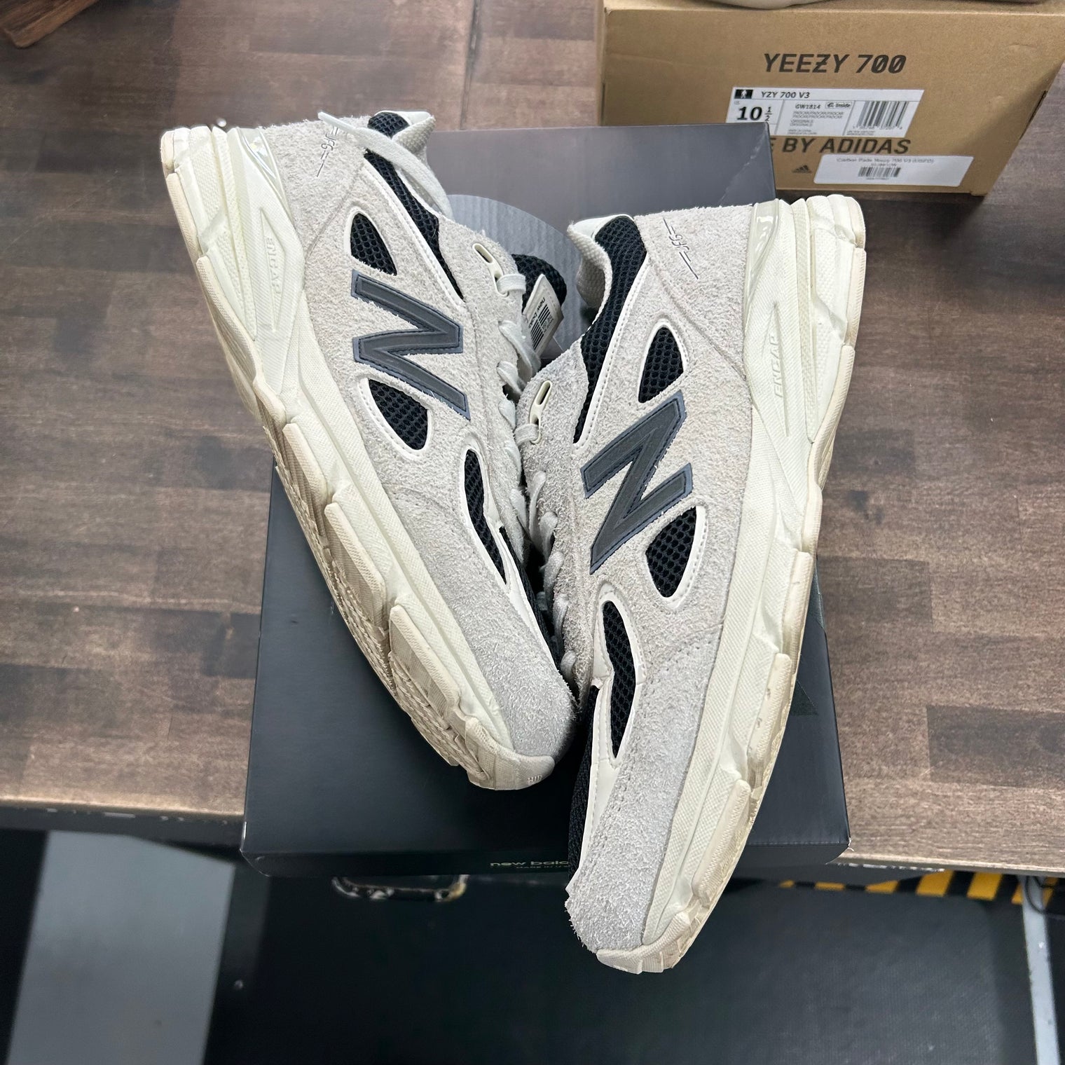 MiUSA Joe Freshgoods 1998 Intro New Balance 990v4 (USED)