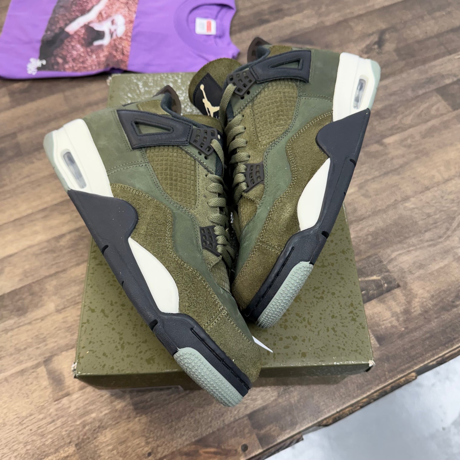 Craft Medium Olive Jordan 4 Retro SE (US 12) (USED)