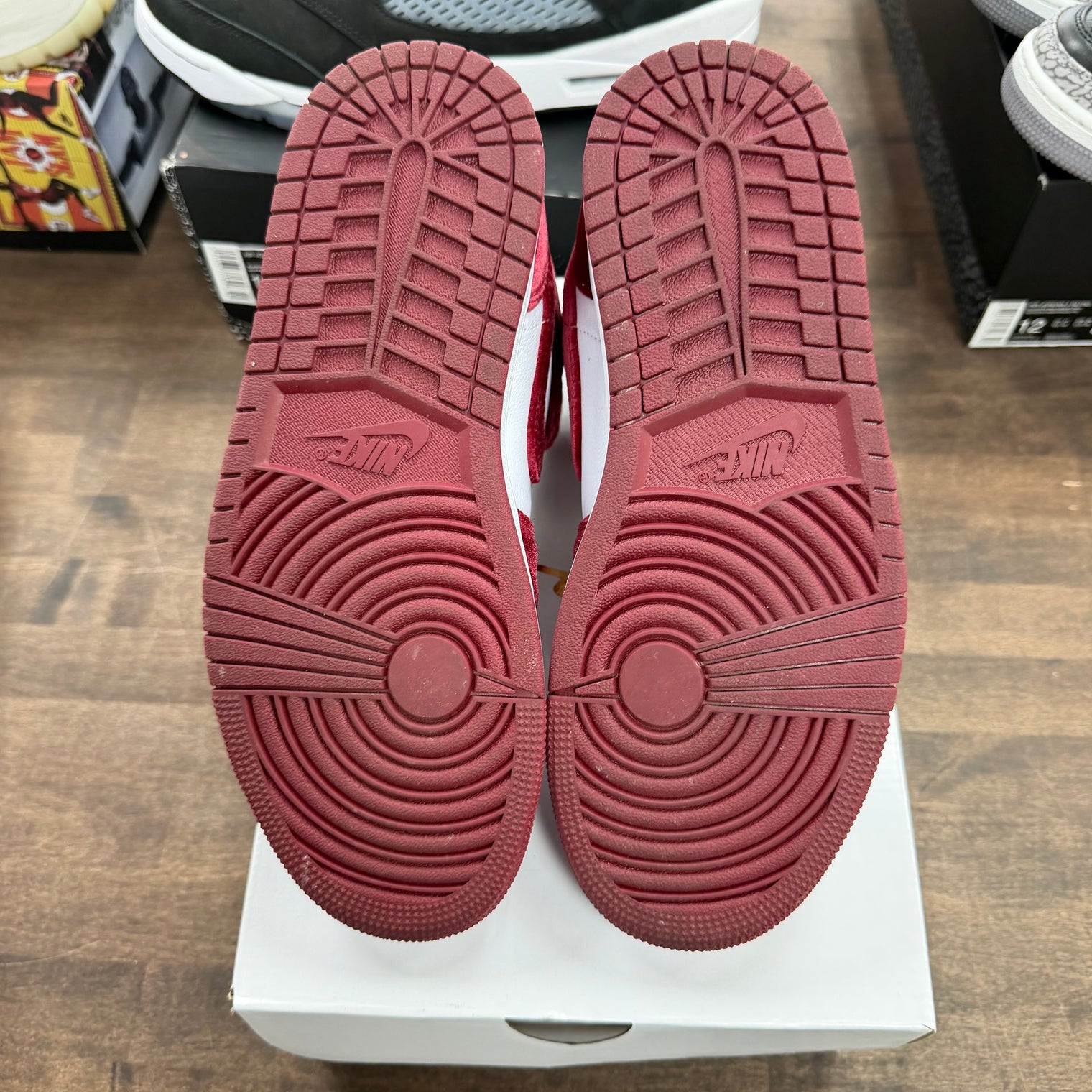 Red Velvet Jordan 1 Mid (USED)
