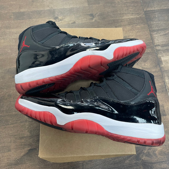 Bred Jordan 11 (2019) (USED,No Box)