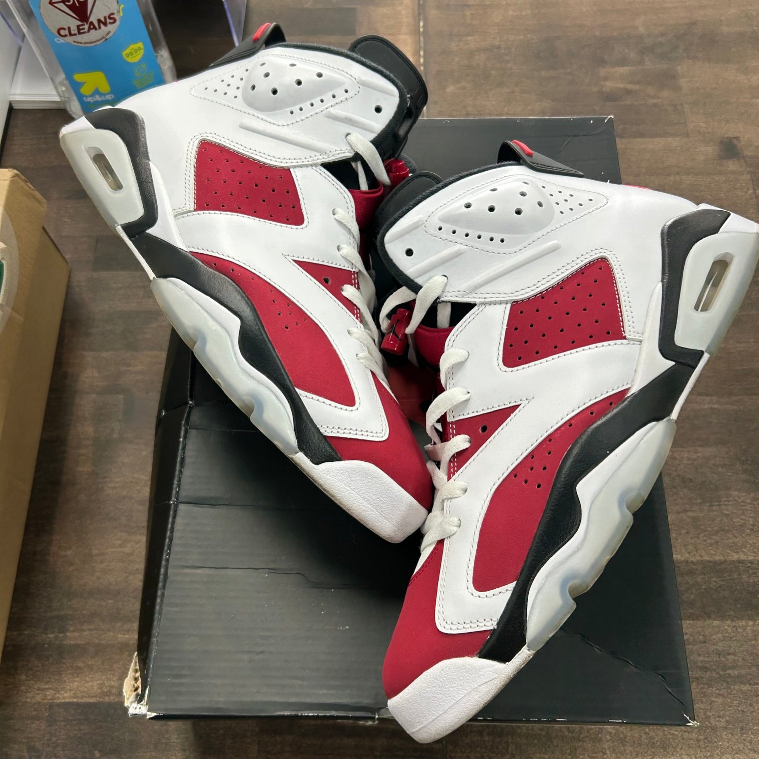 Carmine Jordan 6 Retro (USED)