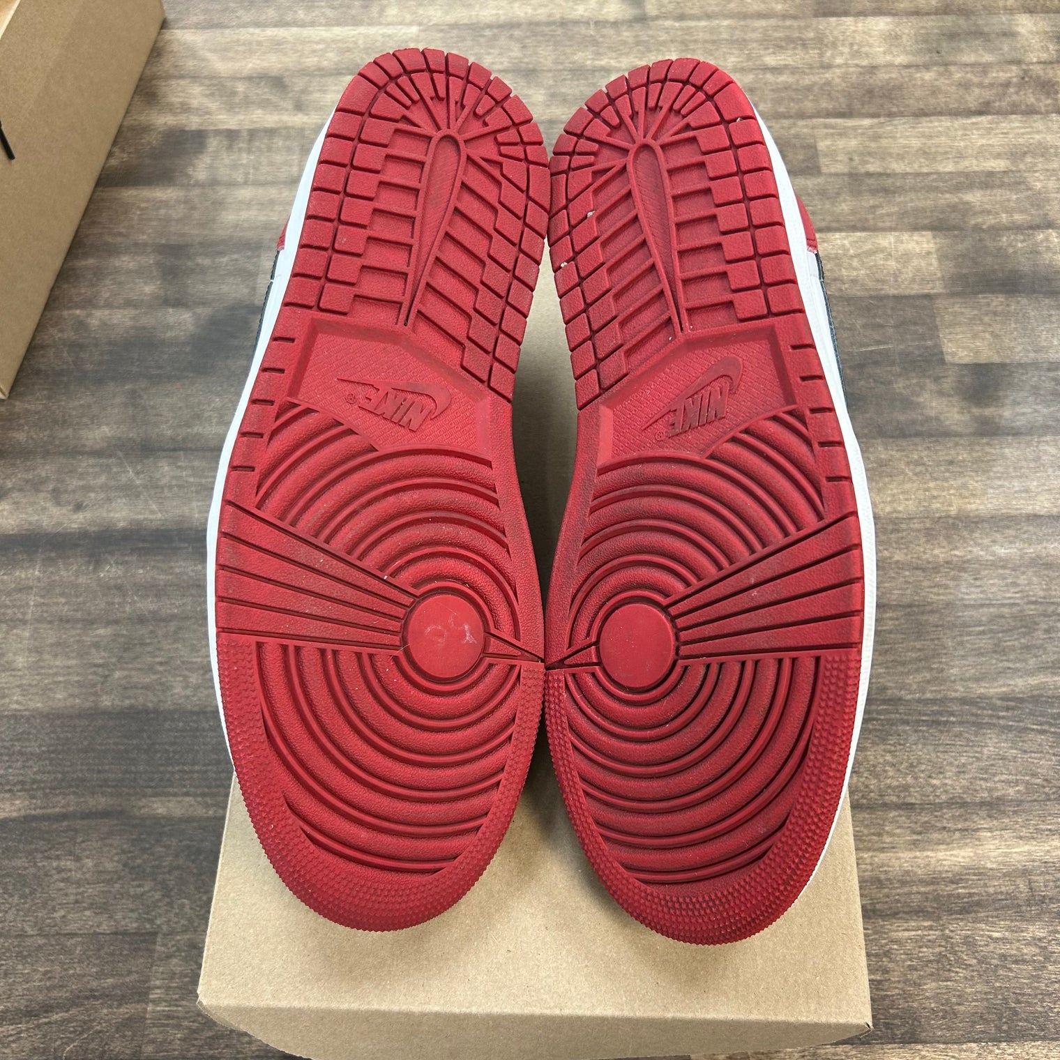 Black Toe Jordan 1 Low OG (USED, No Box)