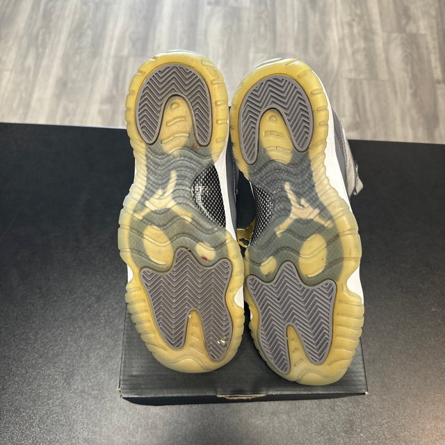 Cool Grey Jordan 11 Low (USED)