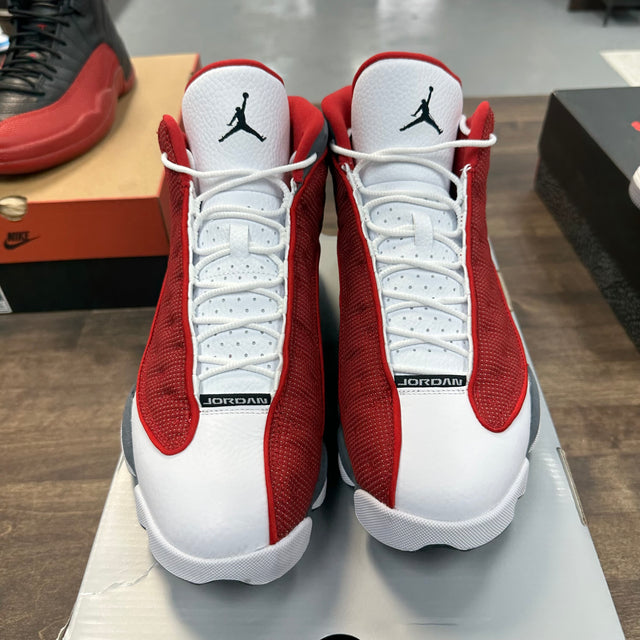 Red Flint Jordan 13 (USED)