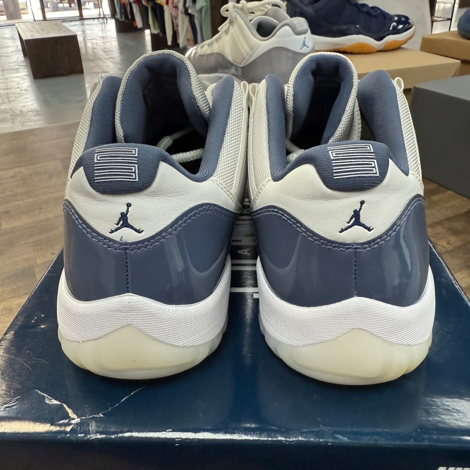 Diffused Blue Jordan 11 Low (USED)