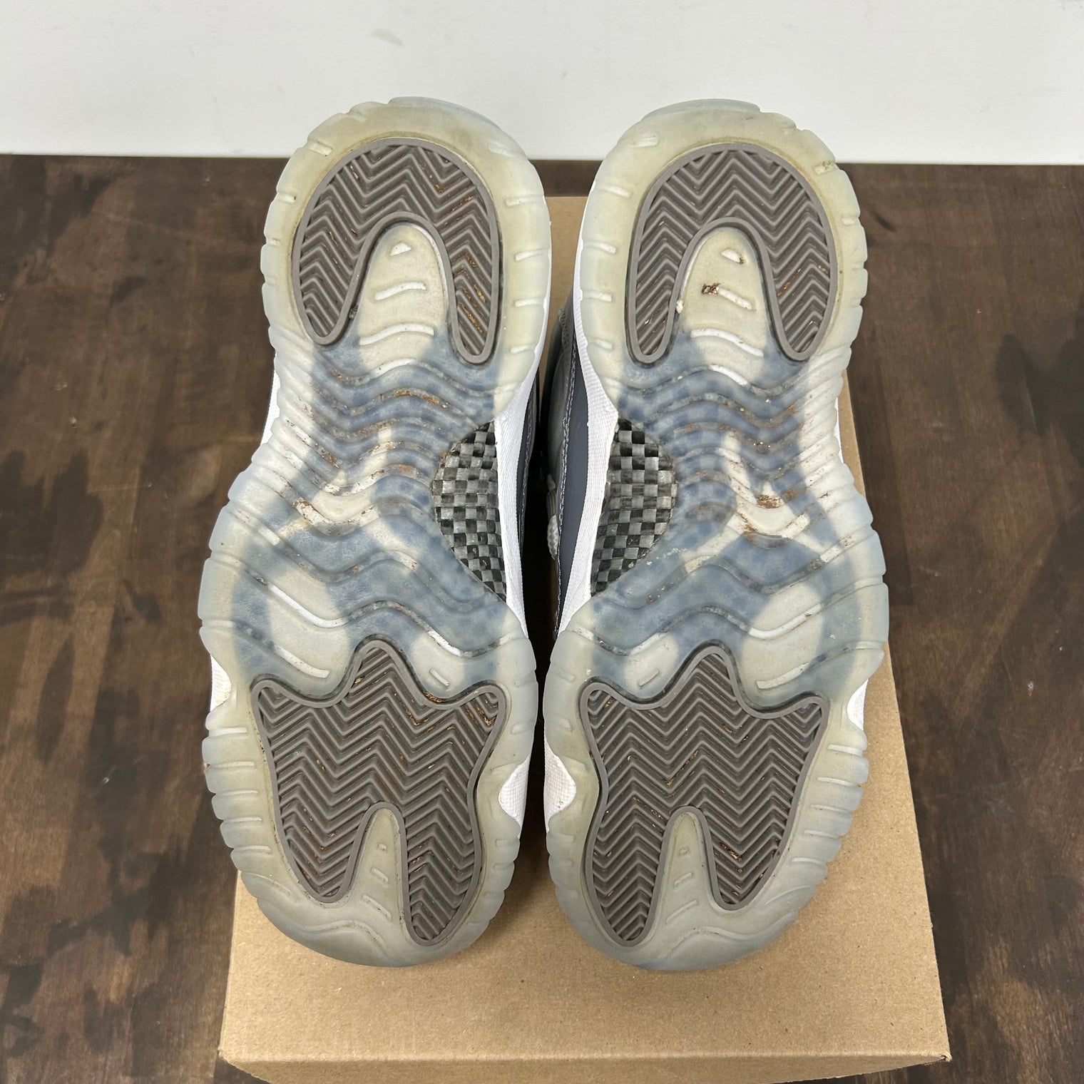 Cool Grey Jordan 11 (GS) (USED,No Box)