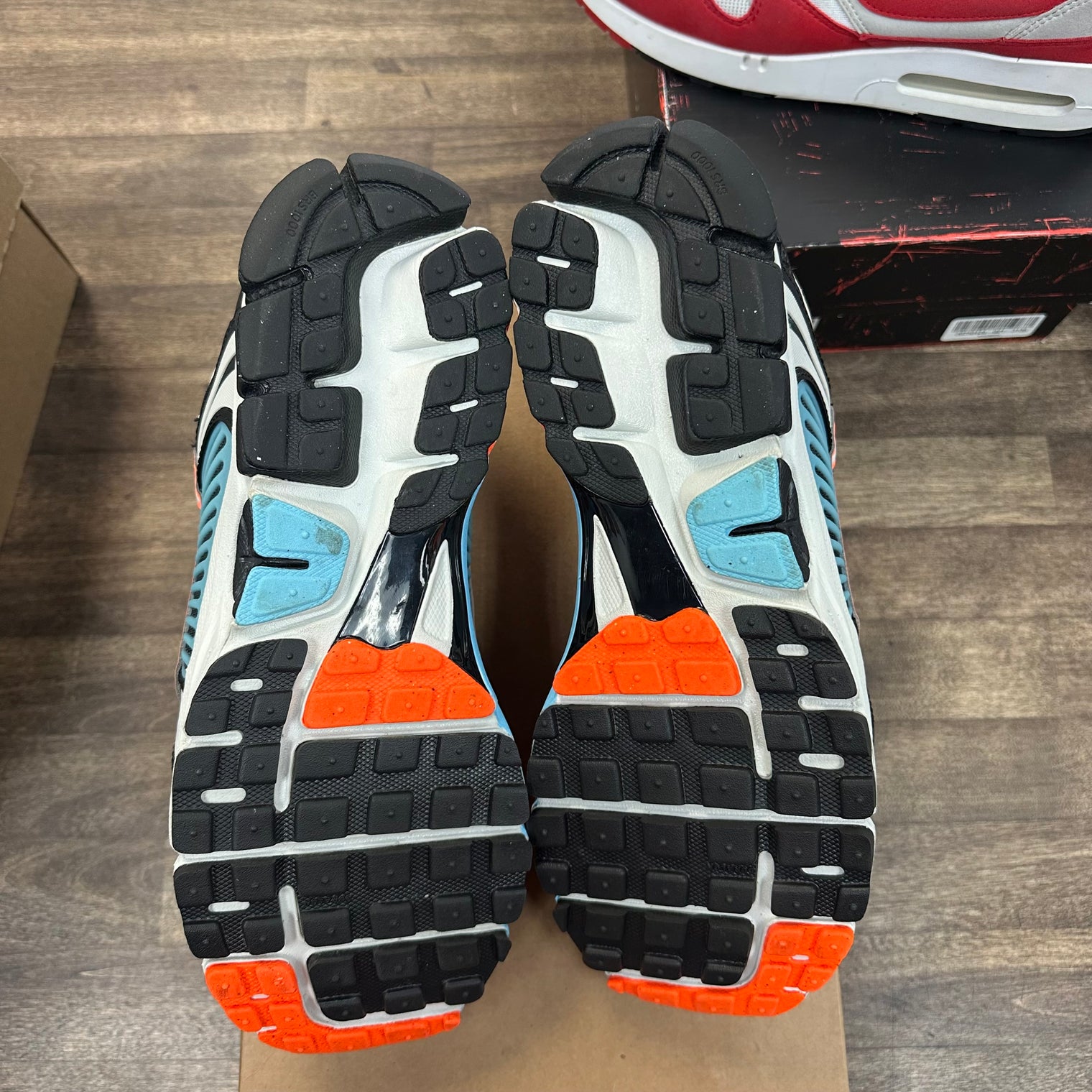 Blue Glaze Total Orange Nike Vomero 5 (W) (USED, No Box)