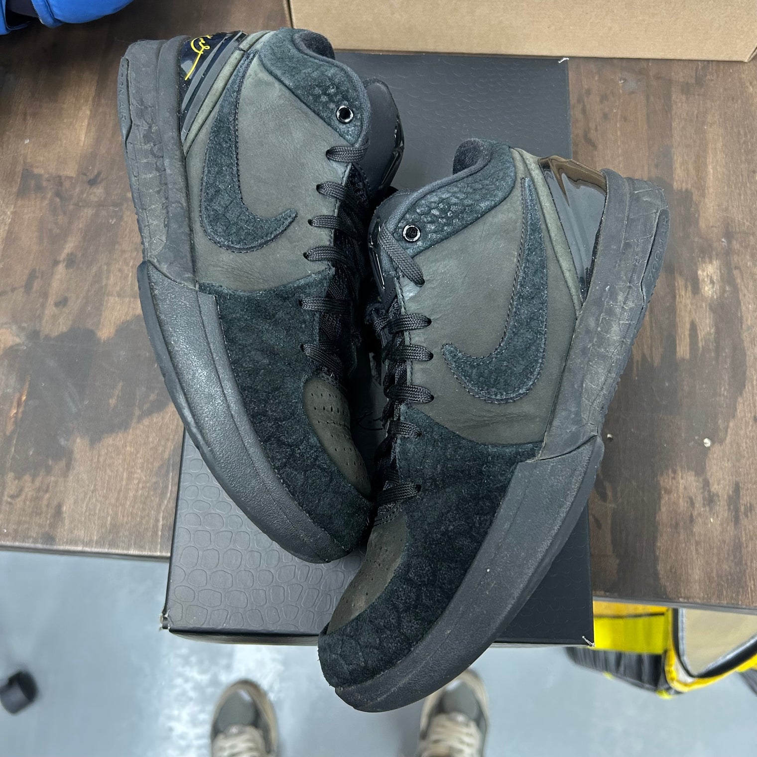 Gift of Mamba Kobe 4 Protro (USED)