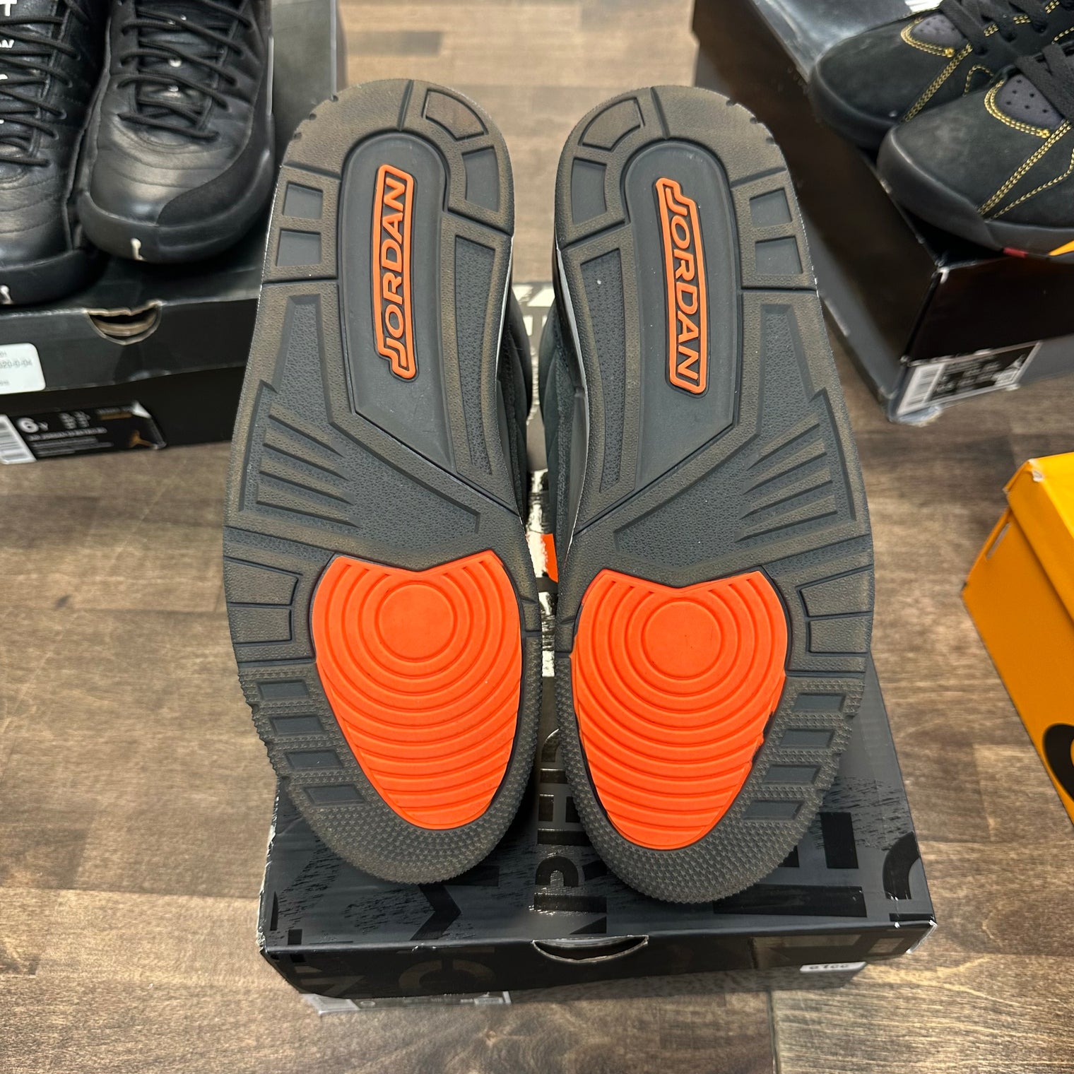 Air Jordan 3 Retro Fear (2023) (USED)