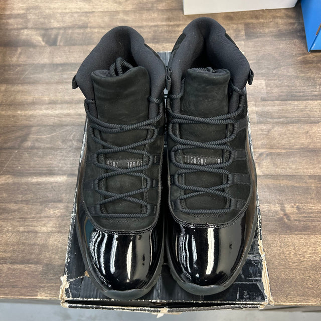 Cap and Gown Jordan 11 Retro (USED)