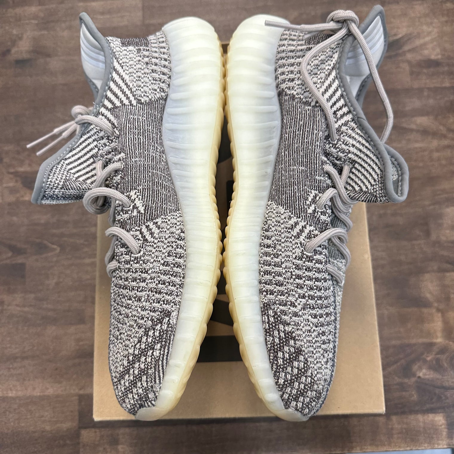 Yeezy Boost 350 V2 Zyon (USED)