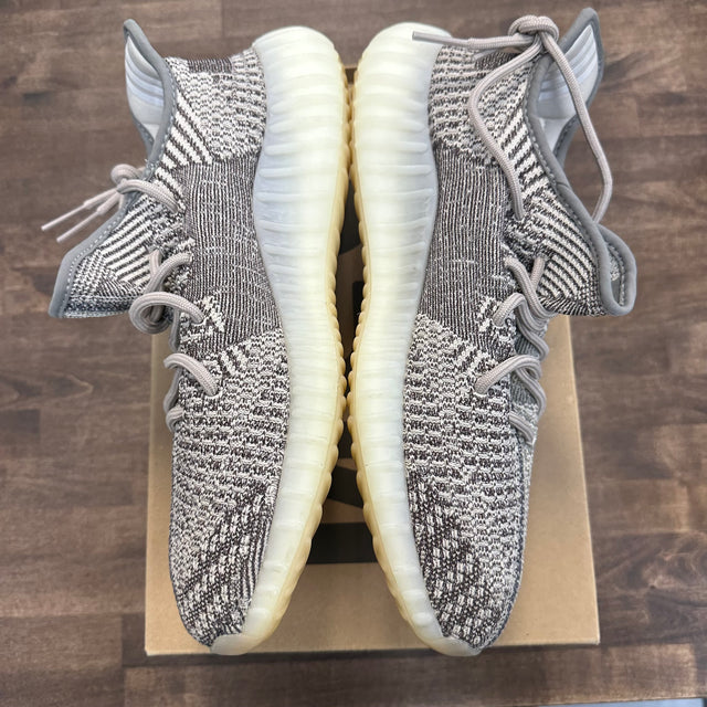 Yeezy Boost 350 V2 Zyon (USED)