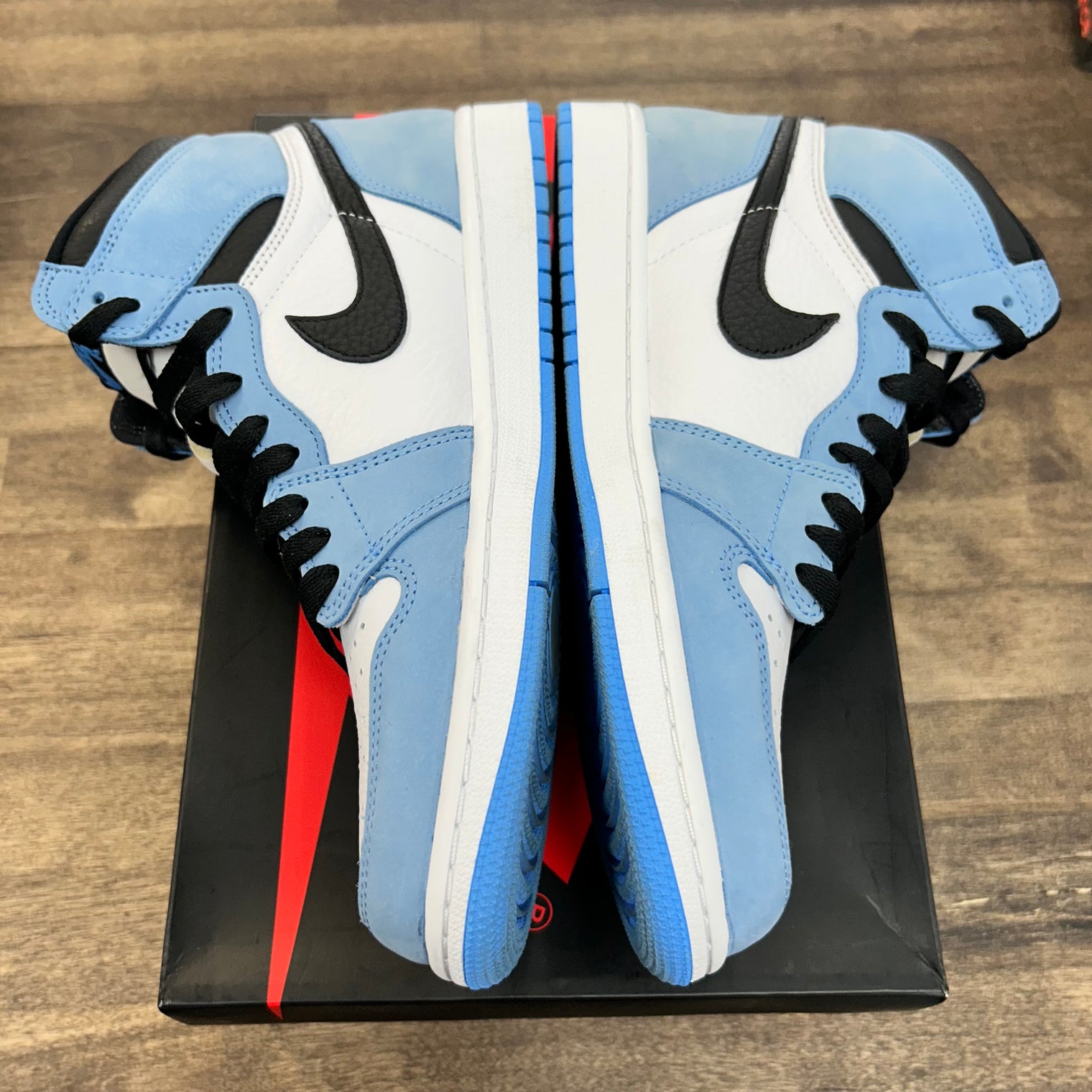 University Blue Jordan 1 High (USED)