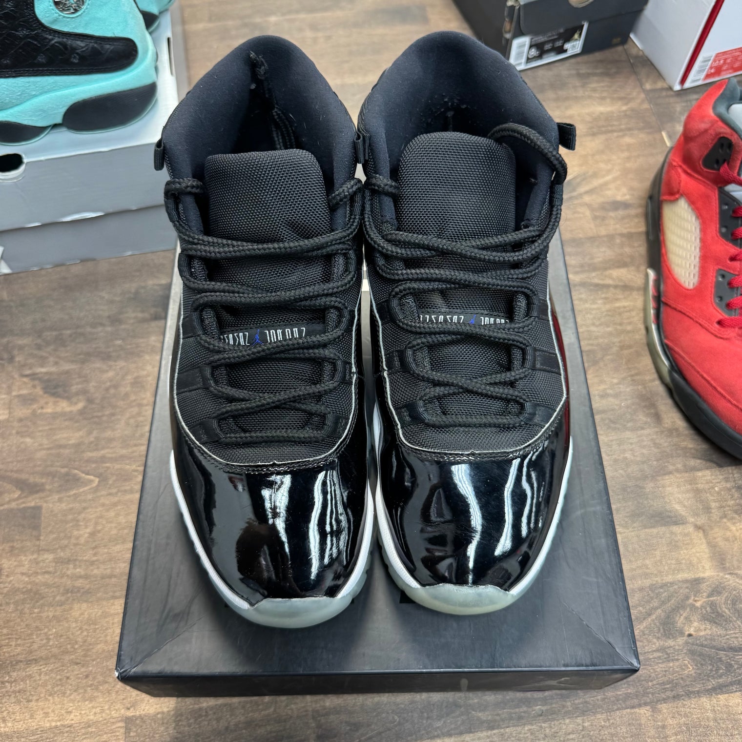 Space Jam Jordan 11 Retro (2018) (USED)