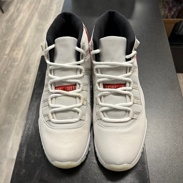 Platinum Tint Jordan 11 (USED)