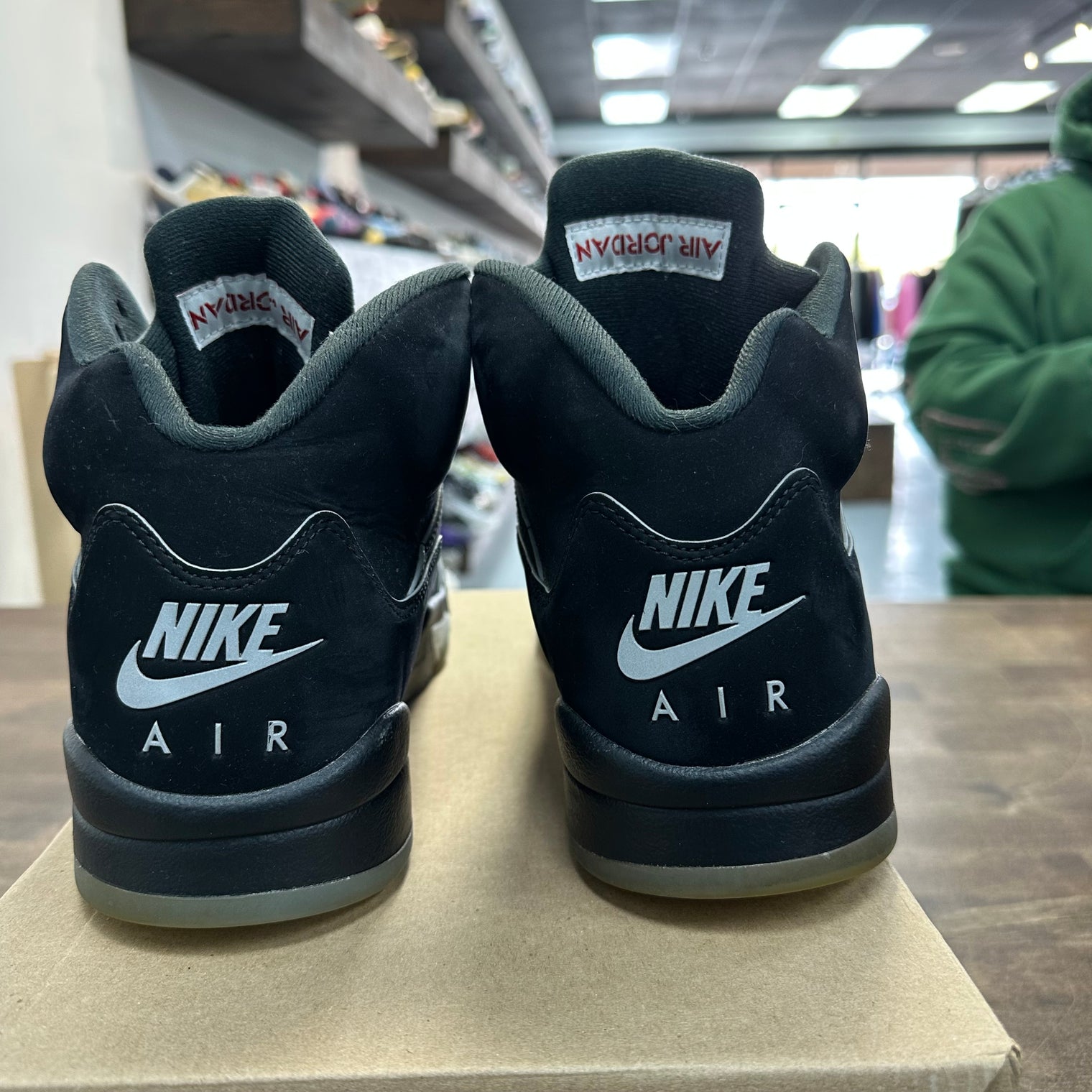 Black Metallic Jordan 5 2025 (USED, No Box)