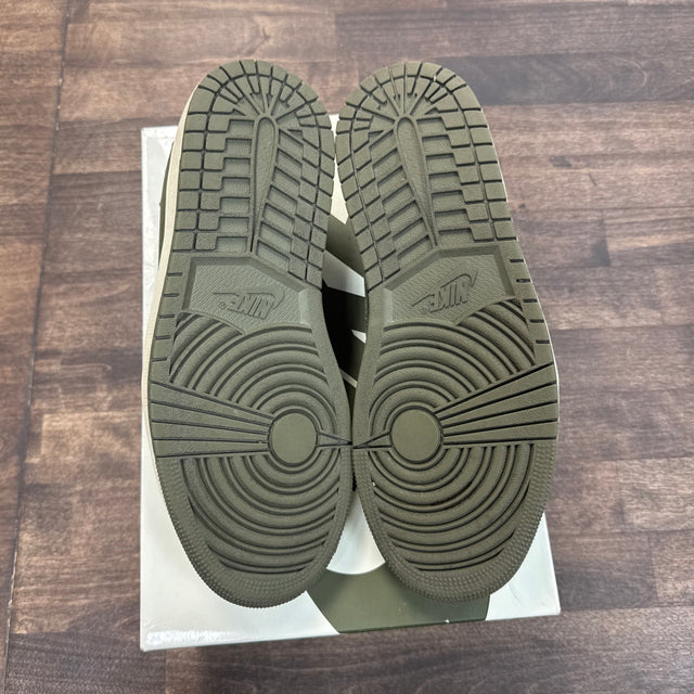 (W) Olive Travis Scott Jordan 1 Low (USED)