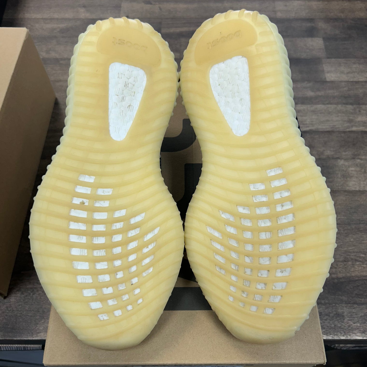 Carbon Yeezy 350 (USED)