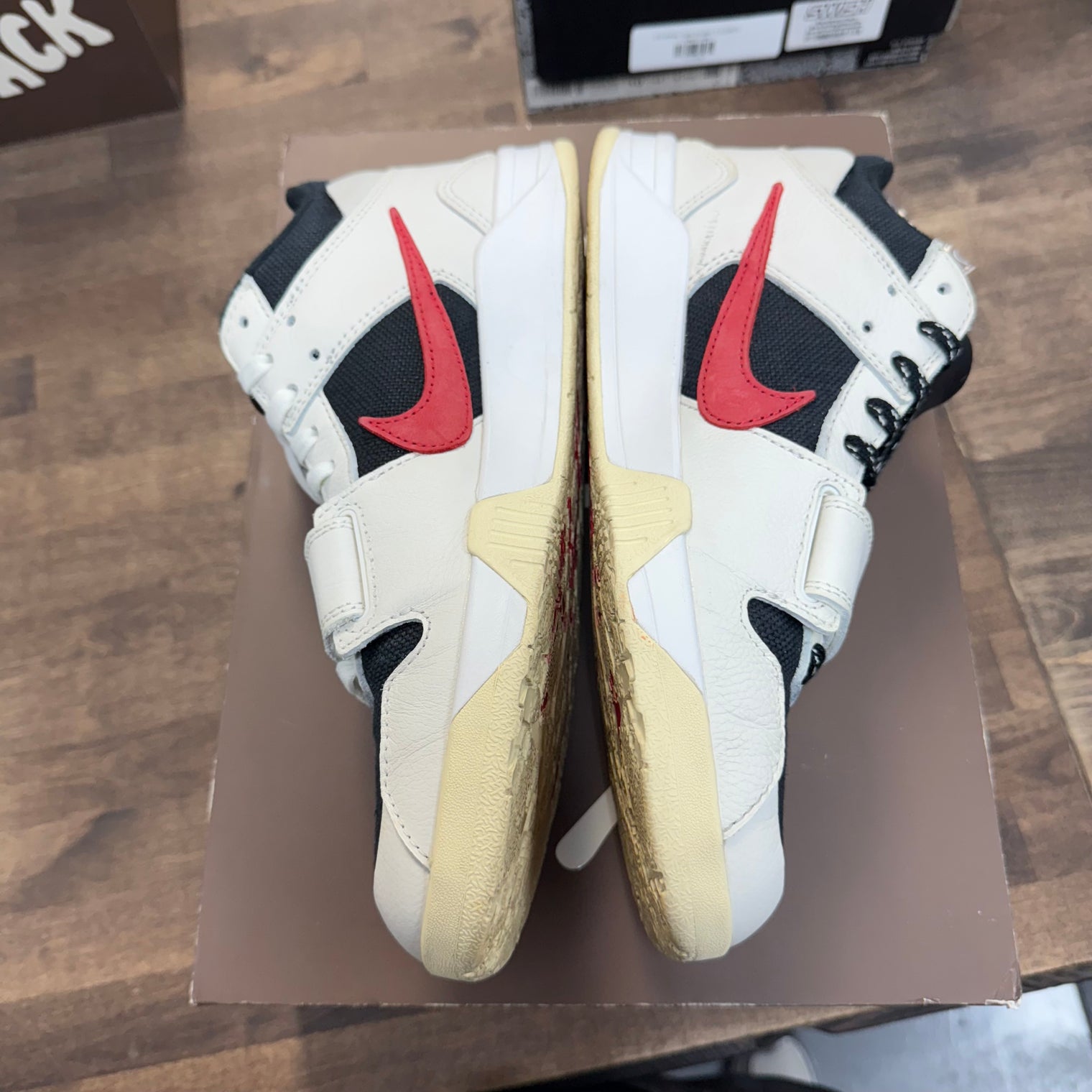 University Red Jumpman Jack Travis Scott (USED)