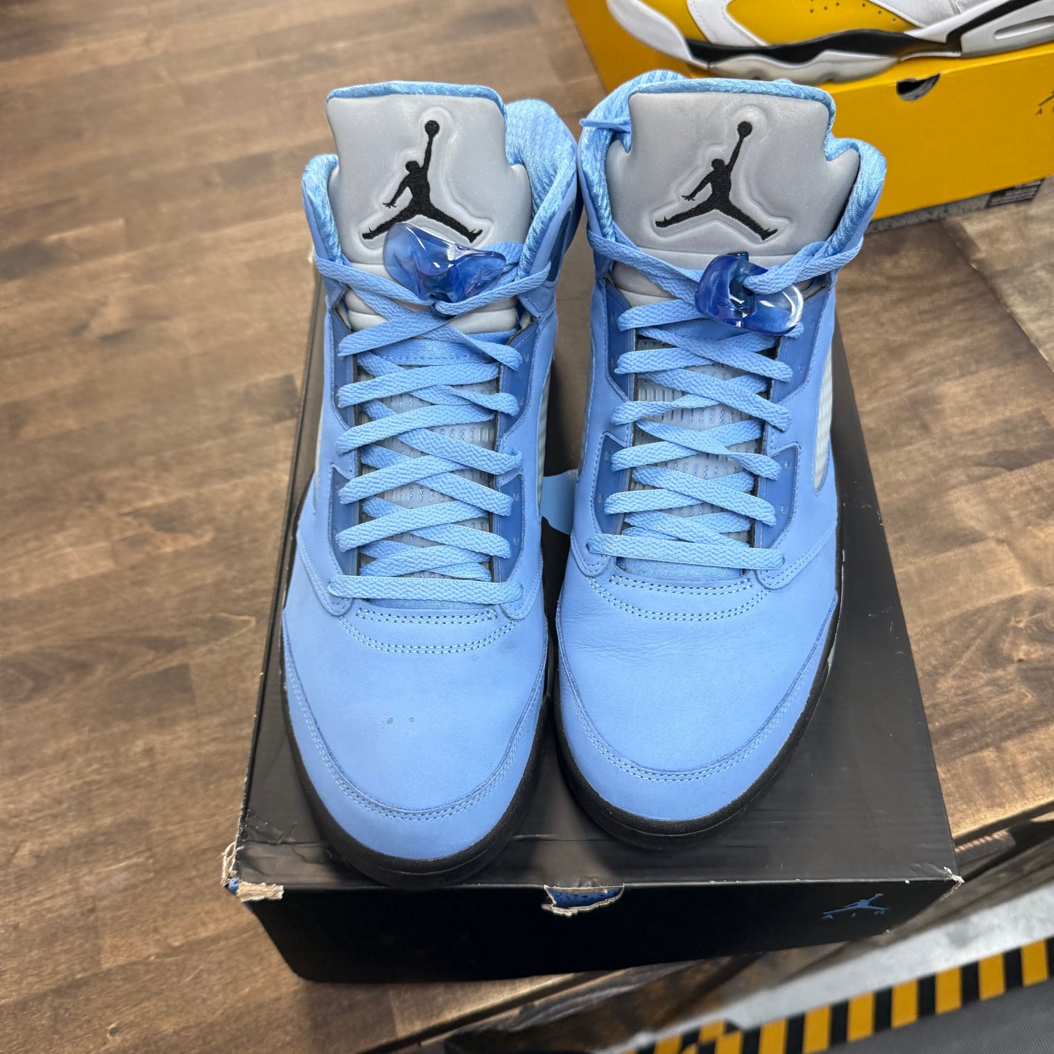 UNC Jordan 5 Retro (USED)
