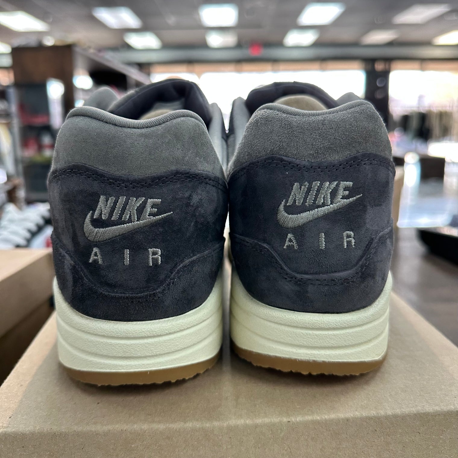 Crepe Soft Grey Nike Air Max 1 (USED, No Box)
