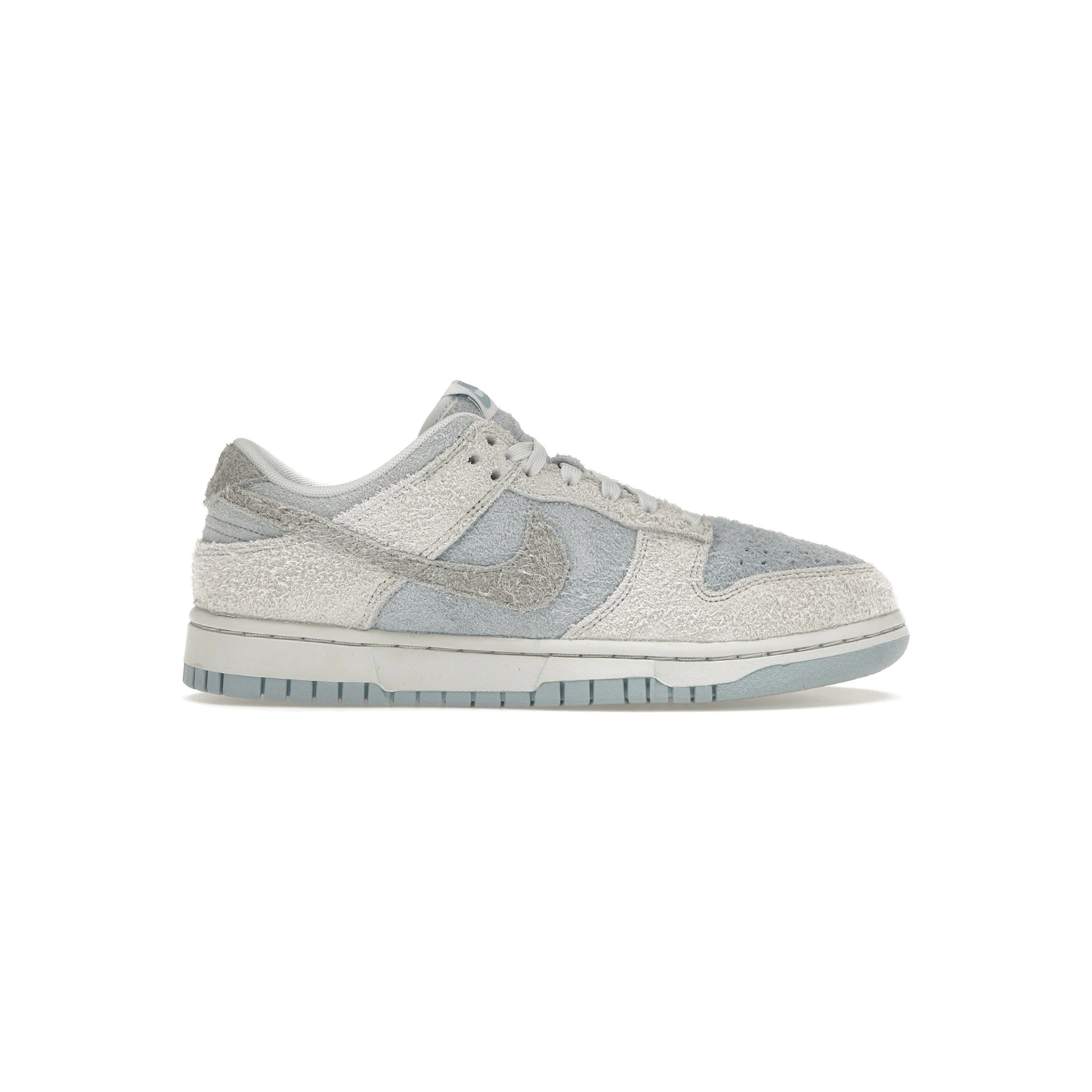 nike_dunk_low_light_armory_blue_photon_dust_womens_0