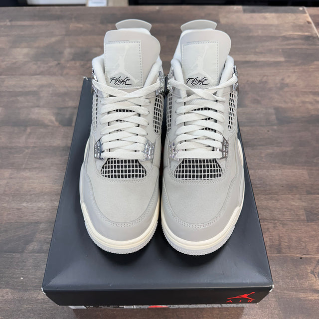 (W) Frozen Moments Jordan 4 (USED)