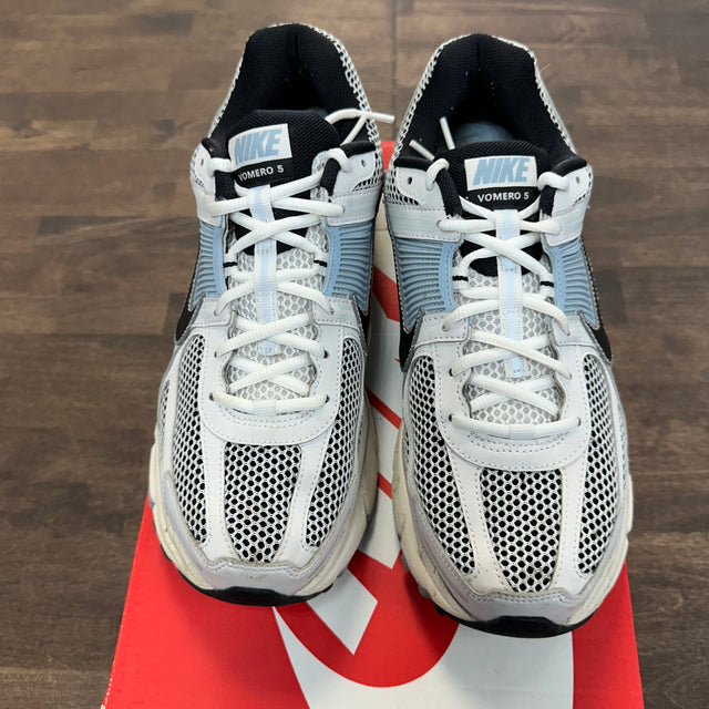 (W) Vomero 5 Light Armory (USED)