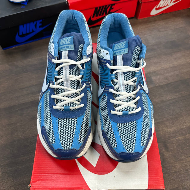 Worn Blue Vomero 5 (USED)