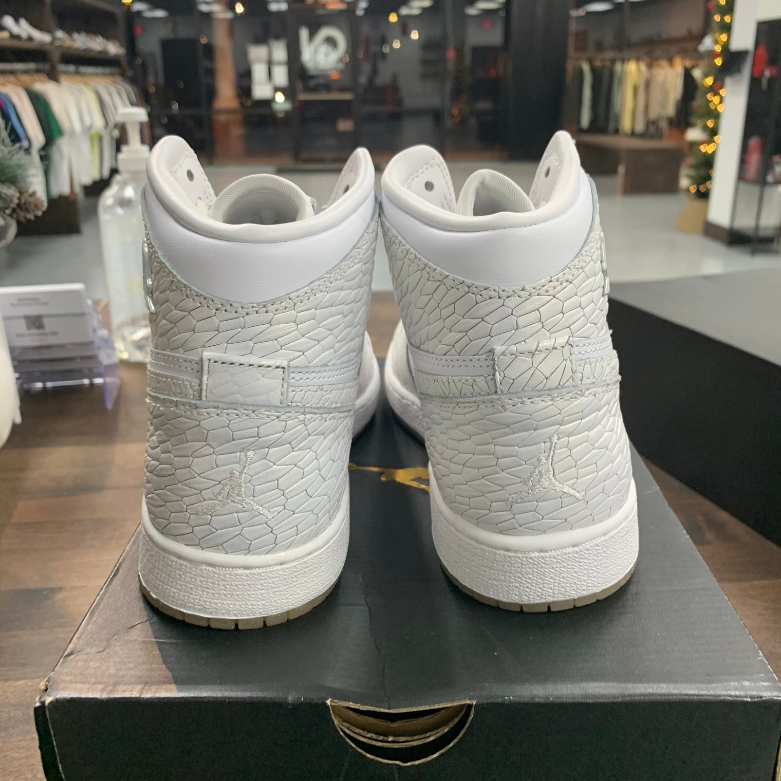 (GS) Heiress Pure Platinum Jordan 1 High (2016)