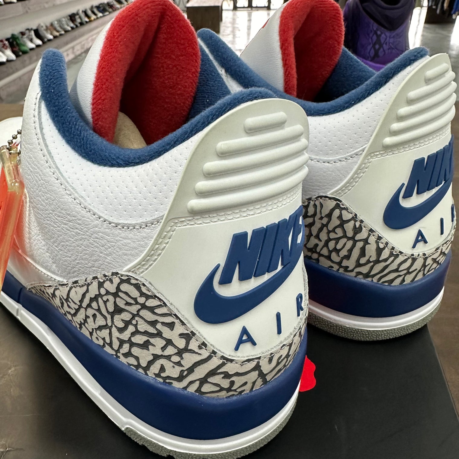 True Blue Jordan 3 Retro (2016) (Discoloration)
