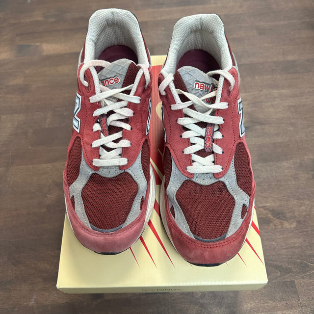 Scarlet Teddy Santis New Balance 990V3 (USED)