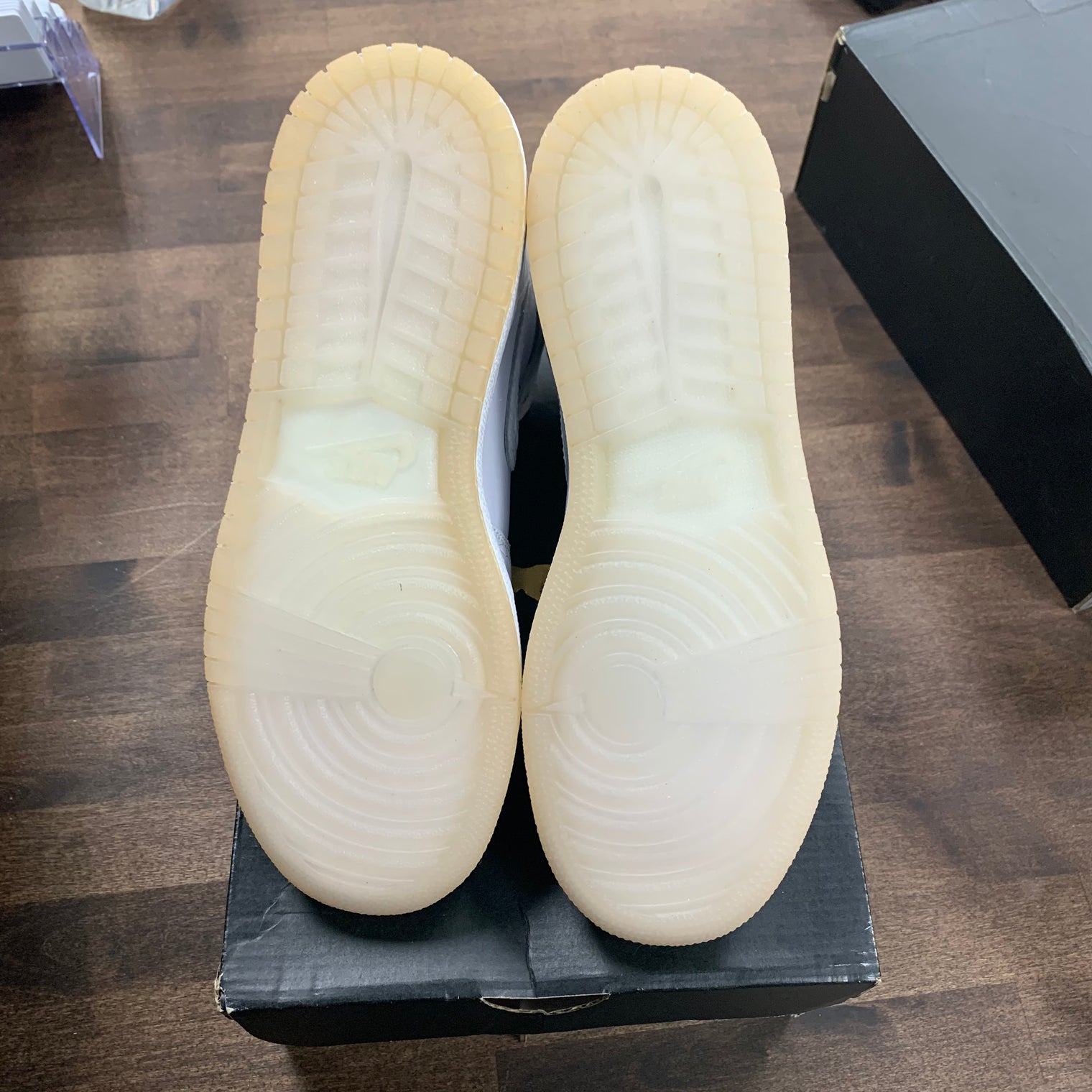 (GS) Heiress Pure Platinum Jordan 1 High (2016)