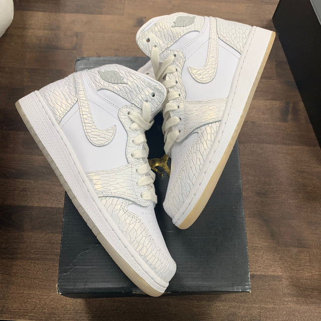 (GS) Heiress Pure Platinum Jordan 1 High (2016)