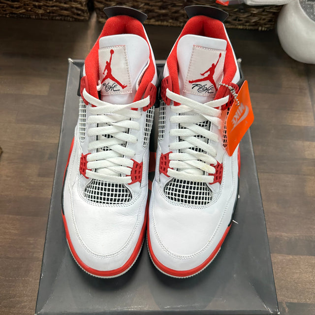 Fire Red Jordan 4 (USED)