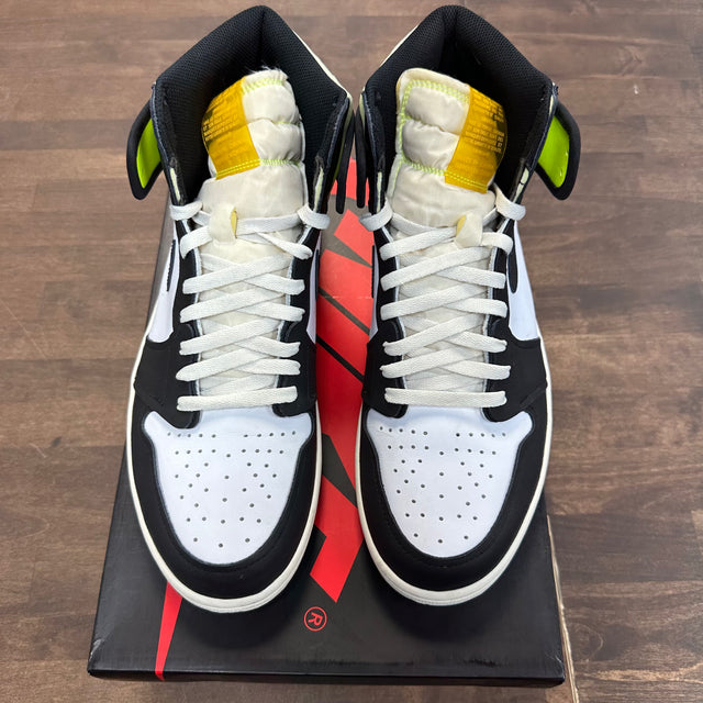 Jordan 1 Retro High White Black Volt University Gold (USED)
