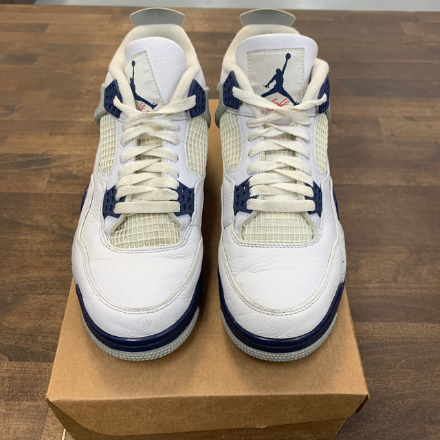 Midnight Navy Jordan 4 (USED,No Box)
