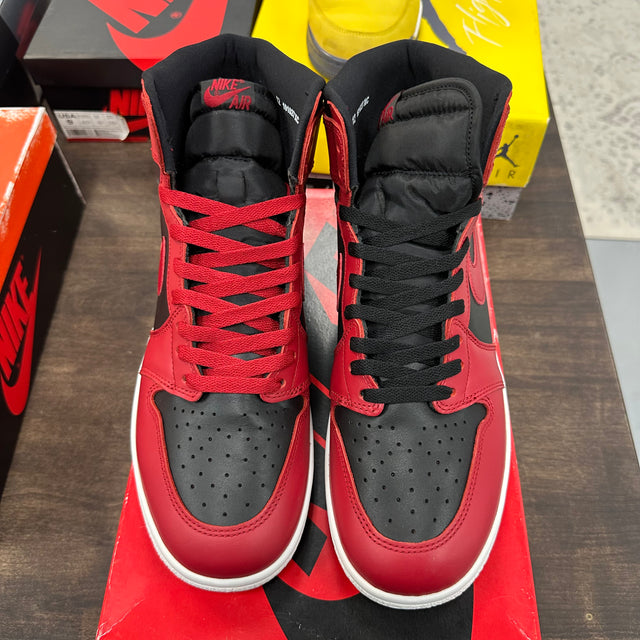 Varsity Red Jordan 1 High 85 (USED)