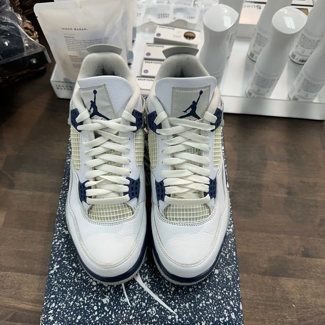 Midnight Navy Jordan 4 (USED)
