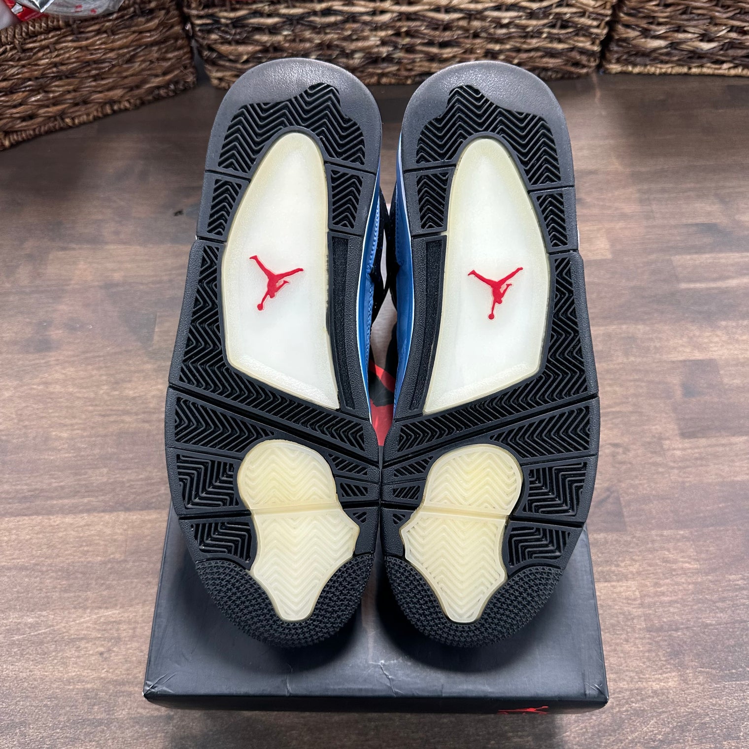 Jordan 4 Retro Travis Scott Cactus Jack (USED)