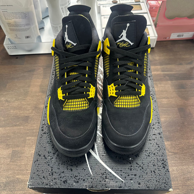Yellow Thunder Jordan 4 (USED)