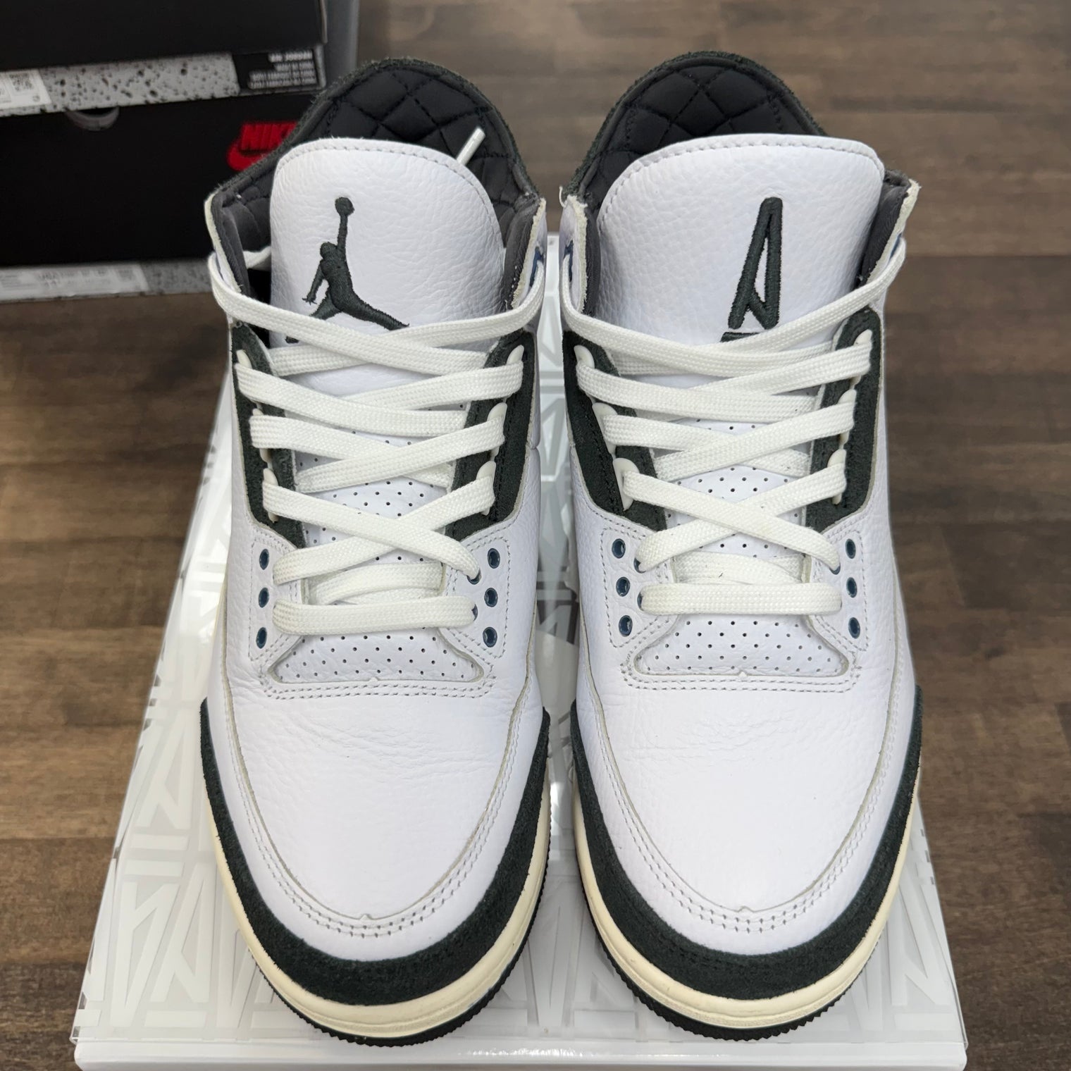 (W) Diffused Blue A Ma Maniere Jordan 3 (USED)