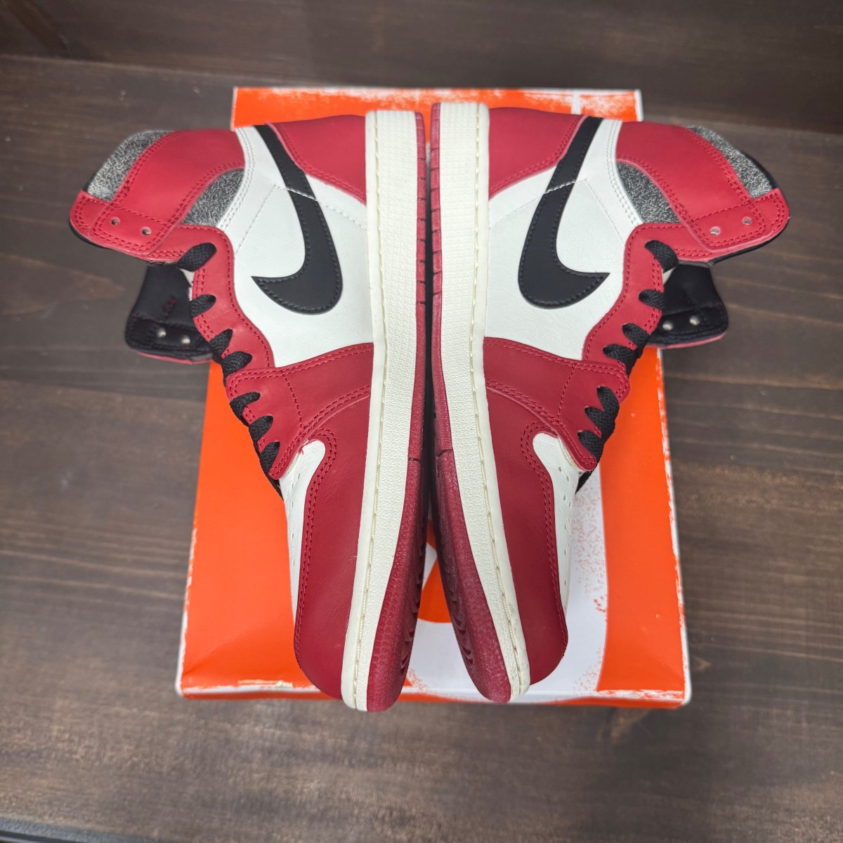 Jordan 1 Retro High OG Chicago Lost and Found - Image 4