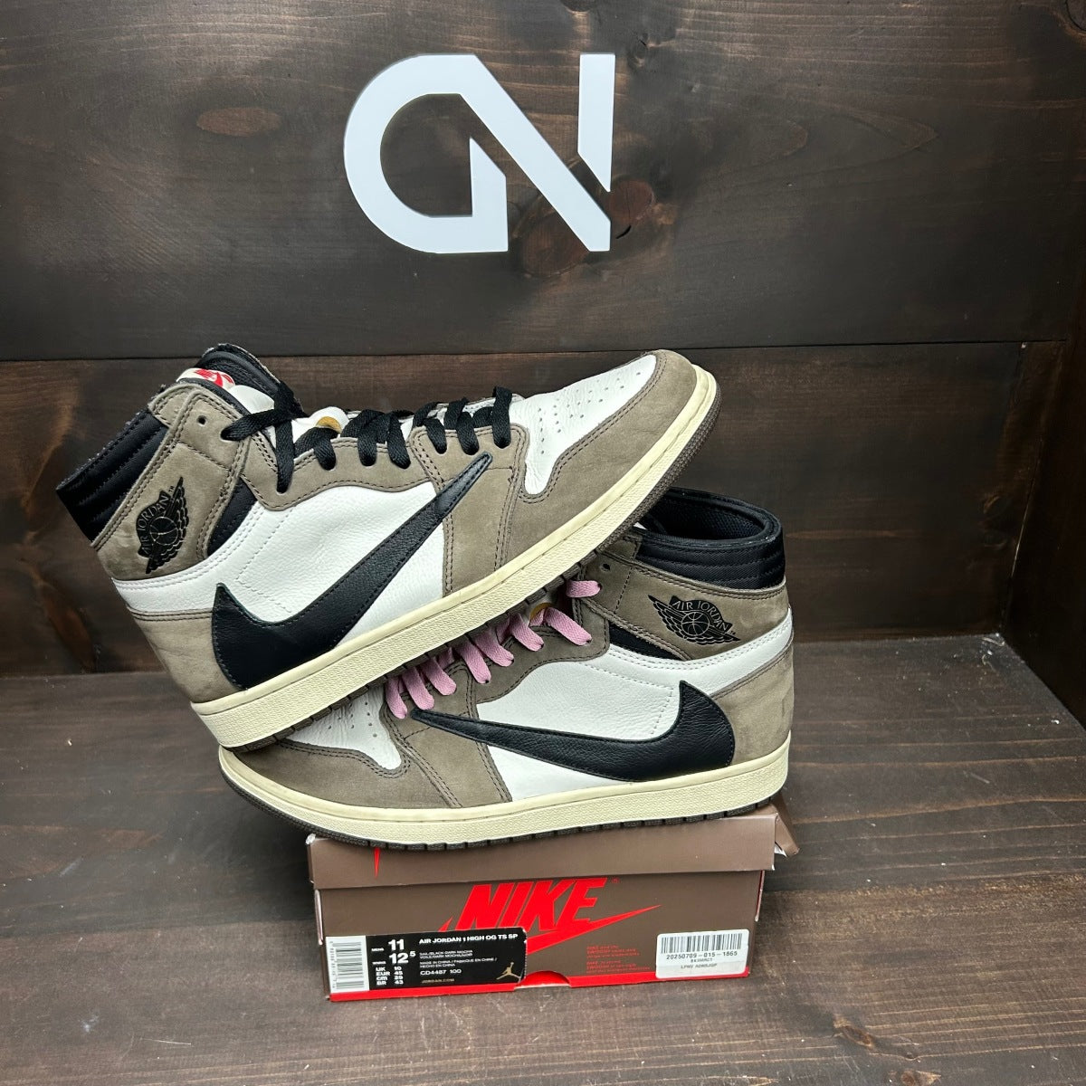 Jordan 1 Retro High OG SP Travis Scott Mocha - Image 1