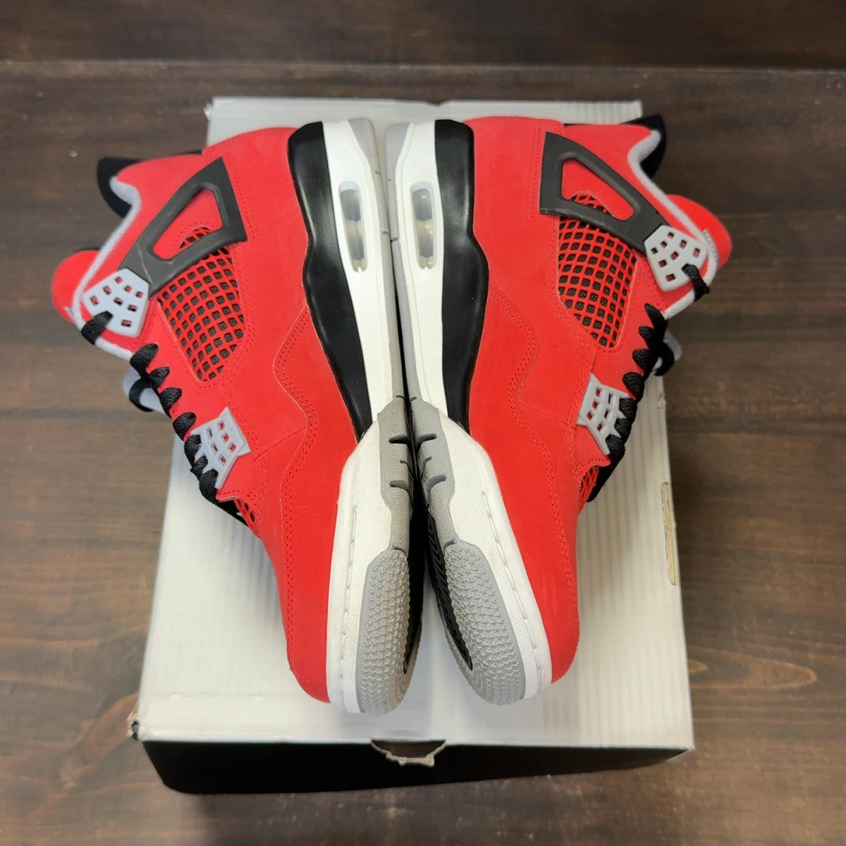 Jordan 4 Retro Toro Bravo (2026) - Image 4