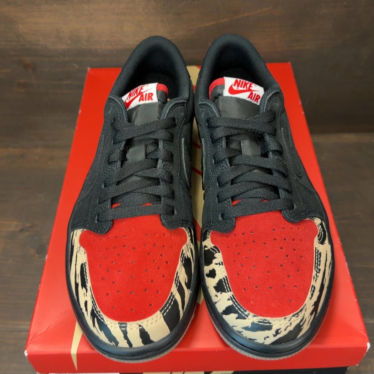 Jordan 1 Retro Low OG SP SoleFly Size 9 (Pre-Owned) - tag